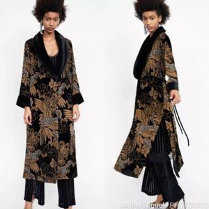 ZARA TFL velvet kimono robe